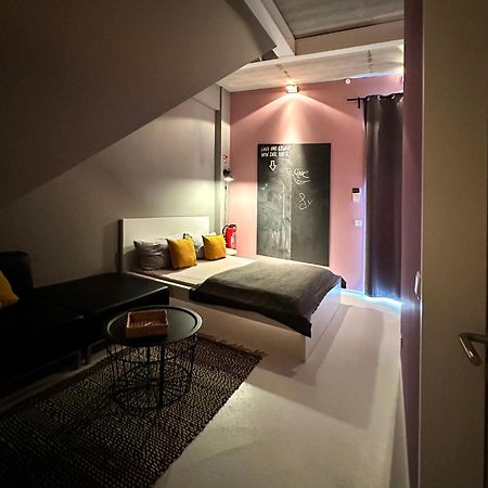 Guestroom By "Farbgestalt" 사르쉬테드 외부 사진